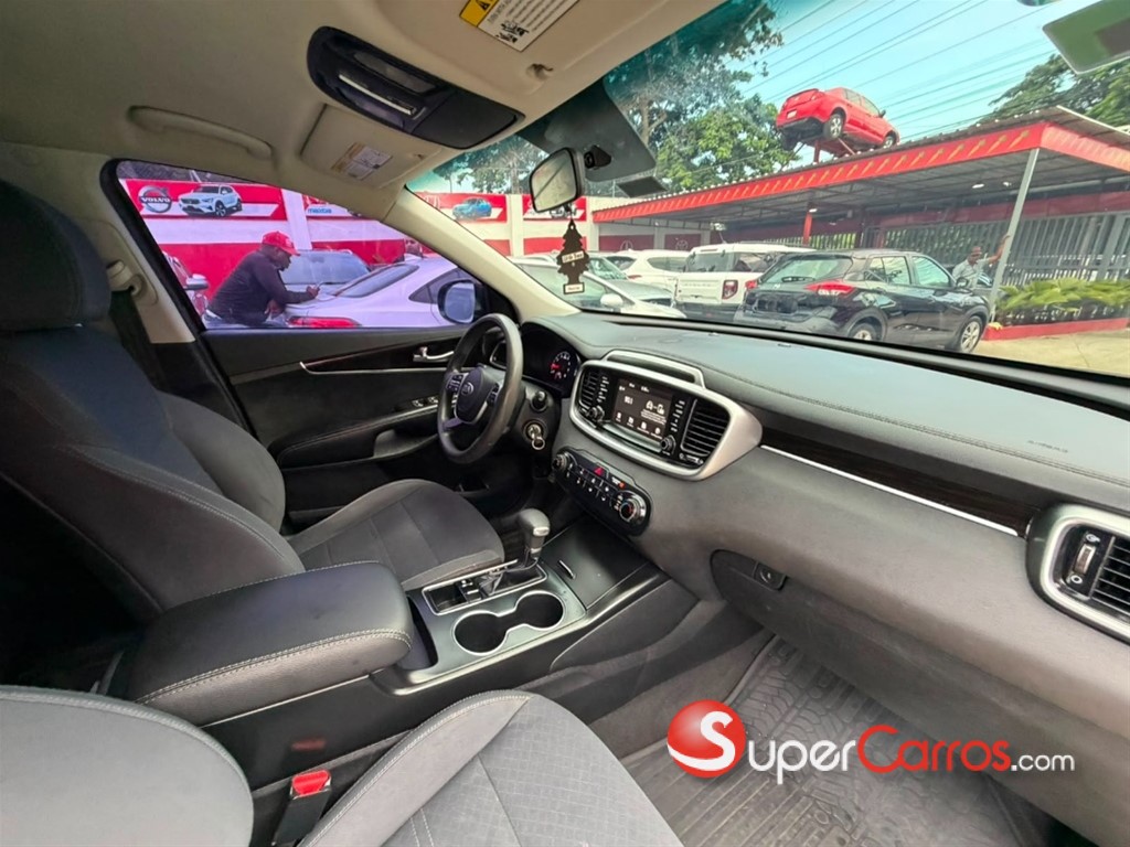 2019 Kia Sorento — foto 7 / 9