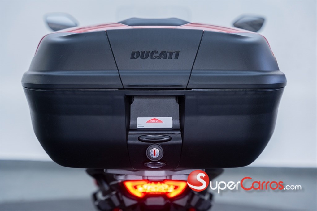 2025 Ducati Multistrada — foto 12 / 12