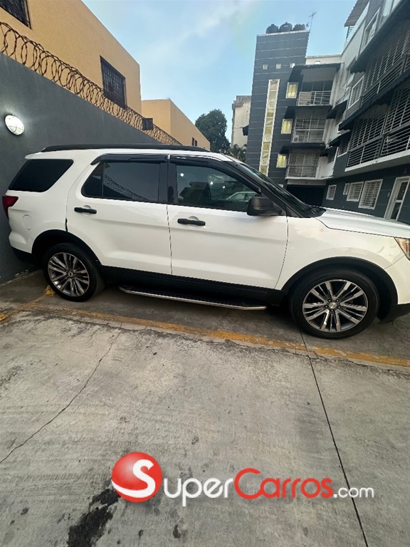 2016 Ford Explorer ECOBOOST — foto 3 / 11