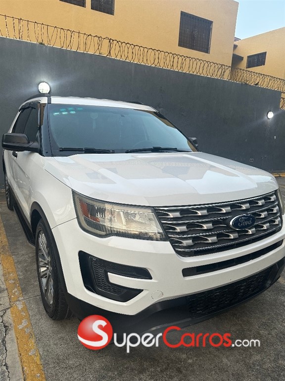 2016 Ford Explorer ECOBOOST — foto 4 / 11