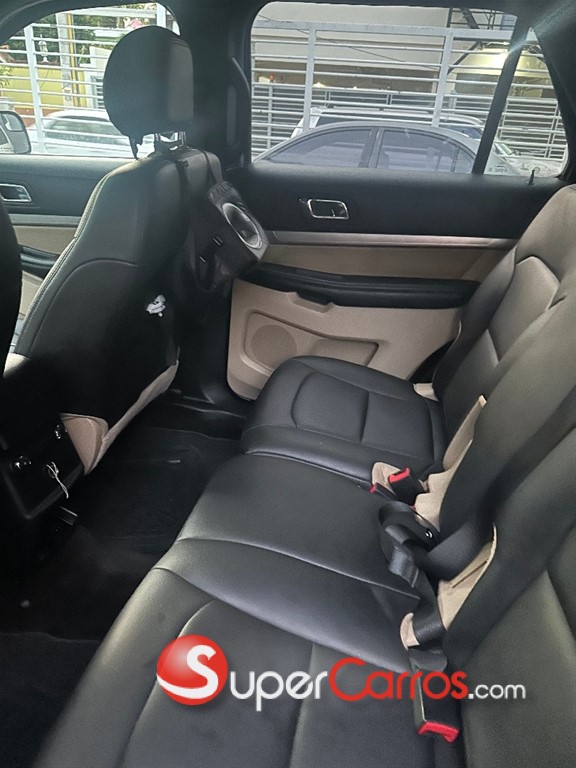 2016 Ford Explorer ECOBOOST — foto 6 / 11