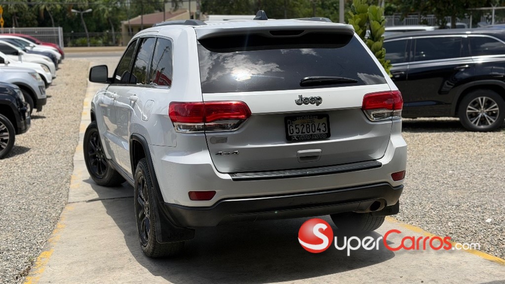 2015 Jeep Grand Cherokee Laredo 4x4 — foto 2 / 6