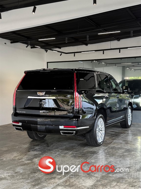 2026 Cadillac Escalade Luxury Short — foto 5 / 12