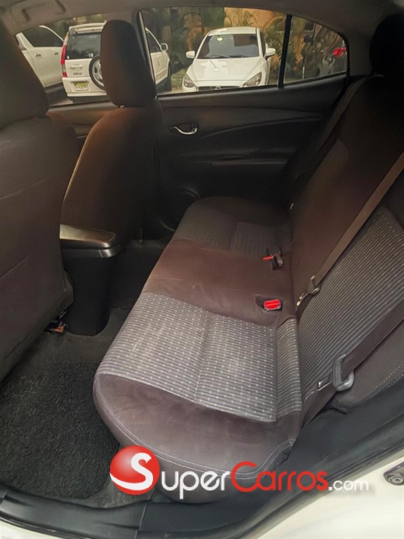 2018 Toyota Yaris — foto 12 / 12