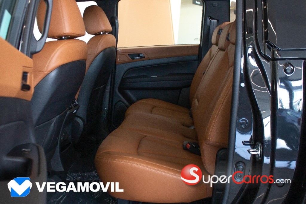 2027 KGM Musso Q300 LIMITED — foto 8 / 12