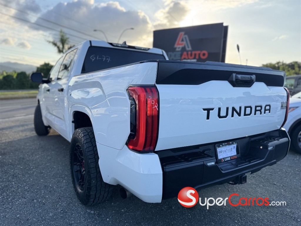 2022 Toyota Tundra — foto 2 / 8
