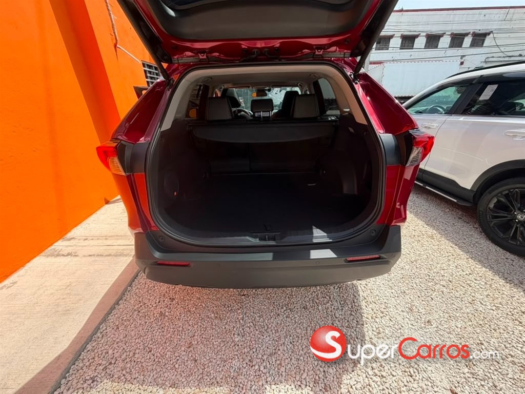 2024 Toyota RAV4 XLE Premium — foto 6 / 8