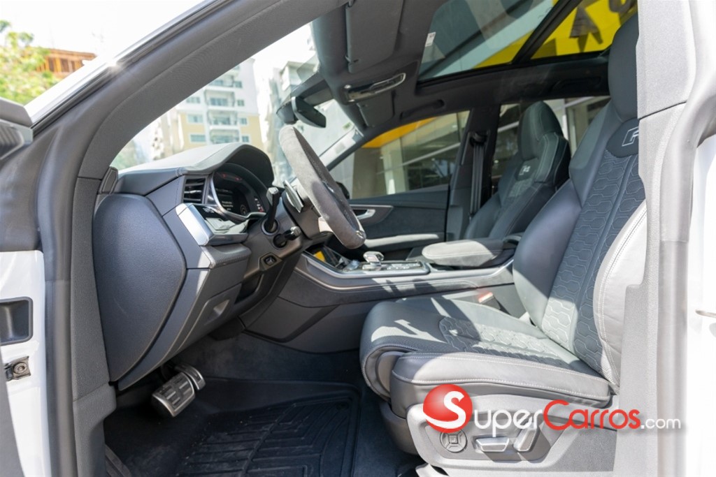 2026 Audi RS Q8 — foto 4 / 10