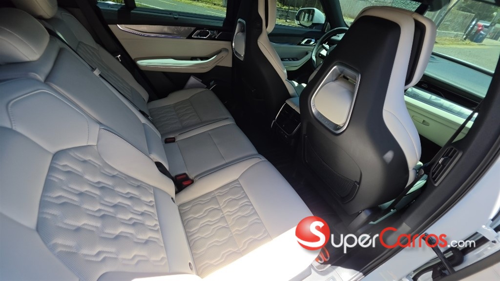 2026 Lynk CO 09 Ultra — foto 10 / 12