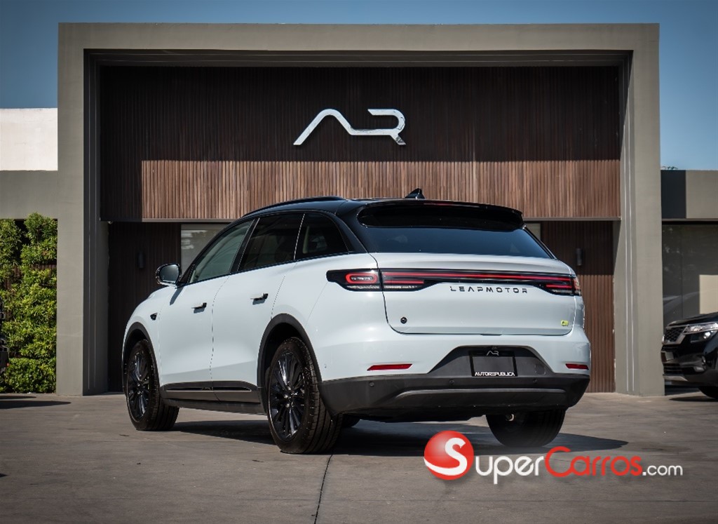 2025 Leapmotors C11 4WD Dual Motor — foto 12 / 12