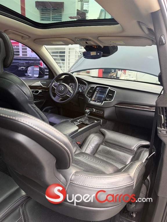 2017 Volvo XC90 Inscription T6 — foto 11 / 12