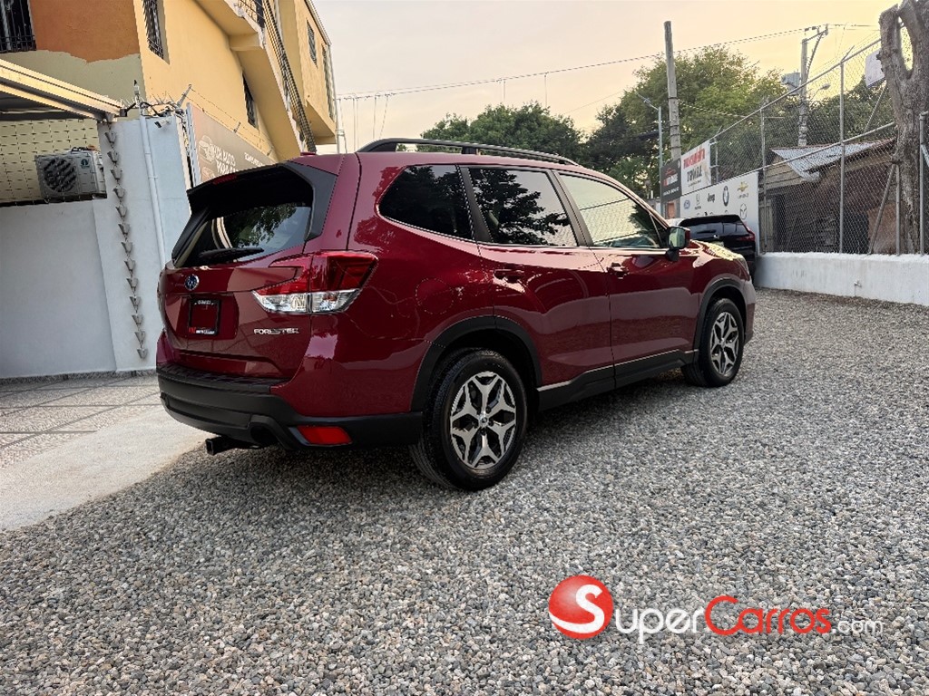 2021 Subaru Forester Premium — foto 5 / 8