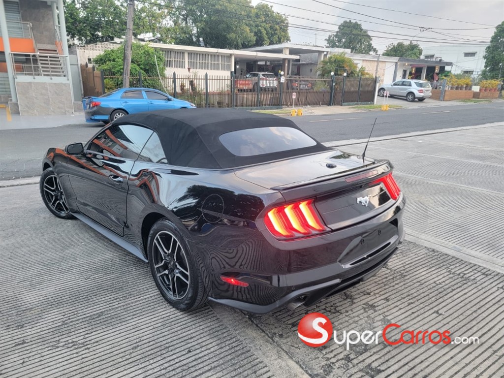 2020 Ford Mustang Convertible — foto 2 / 8