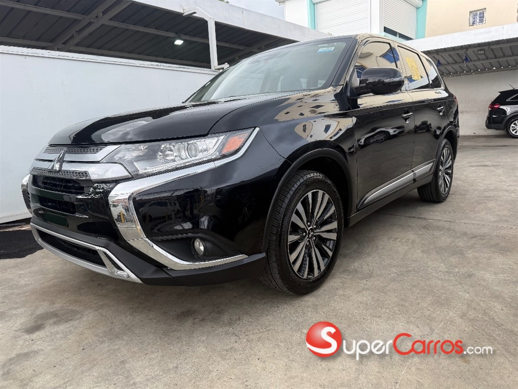 2020 Mitsubishi Motors Outlander SEL — foto 3 / 9