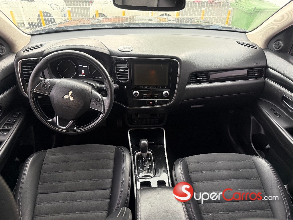 2020 Mitsubishi Motors Outlander SEL — foto 9 / 9