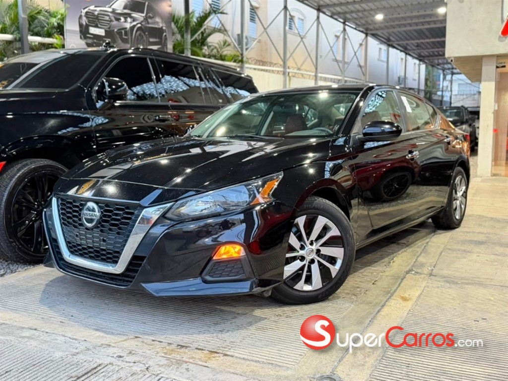 2022 Nissan Altima S — foto 2 / 6