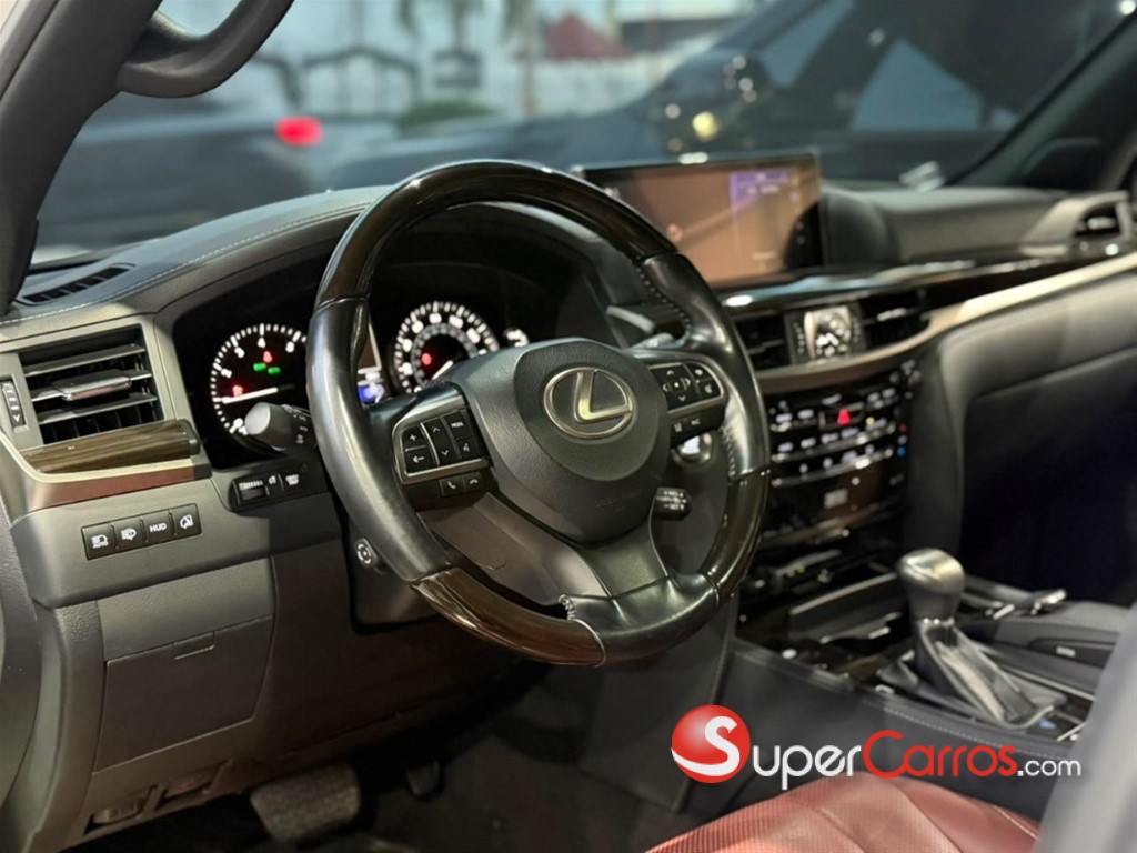 2021 Lexus LX 570 — foto 4 / 7