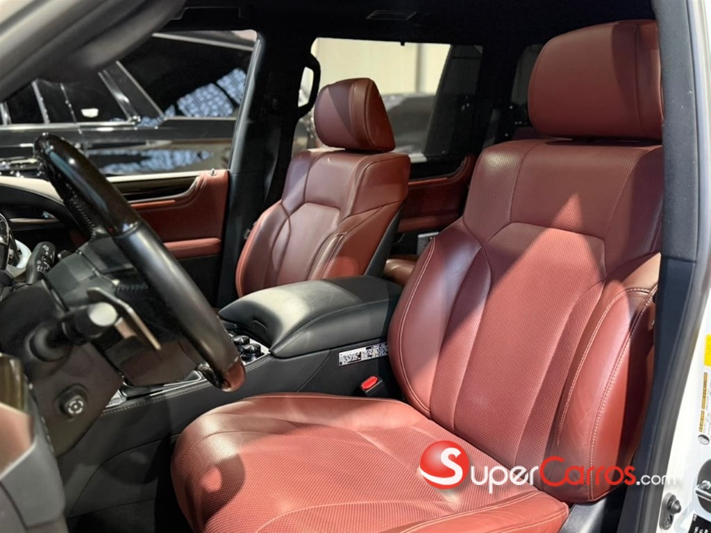 2021 Lexus LX 570 — foto 5 / 7