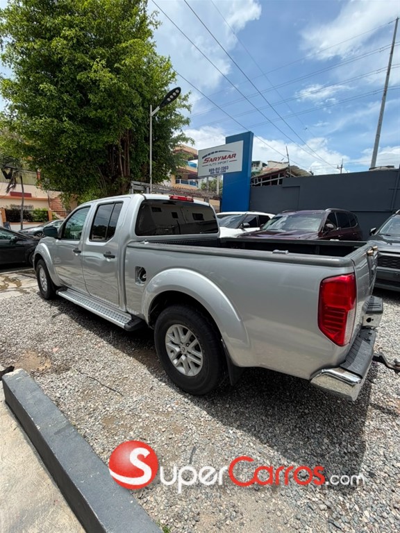 2015 Nissan Frontier SV — foto 6 / 8