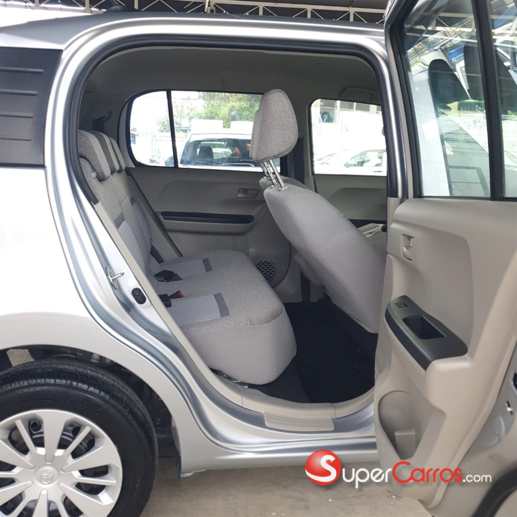 2020 Toyota Passo — foto 9 / 12