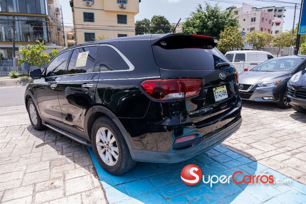 2019 Kia Sorento — foto 2 / 12