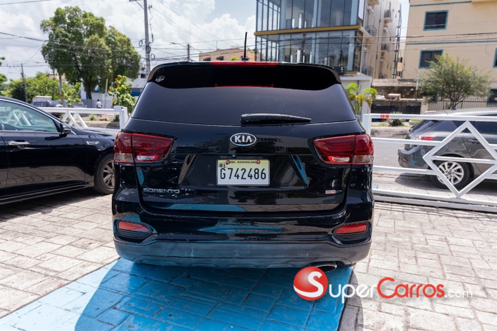 2019 Kia Sorento — foto 9 / 12