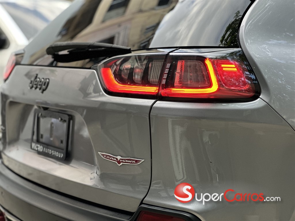 2019 Jeep Cherokee Trailhawk — foto 4 / 12