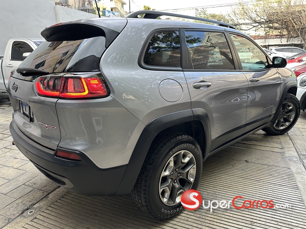 2019 Jeep Cherokee Trailhawk — foto 5 / 12
