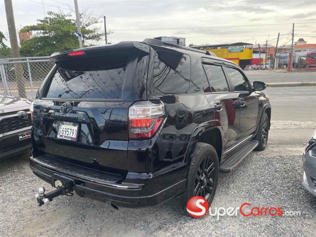 2021 Toyota 4 Runner Limited — foto 2 / 9