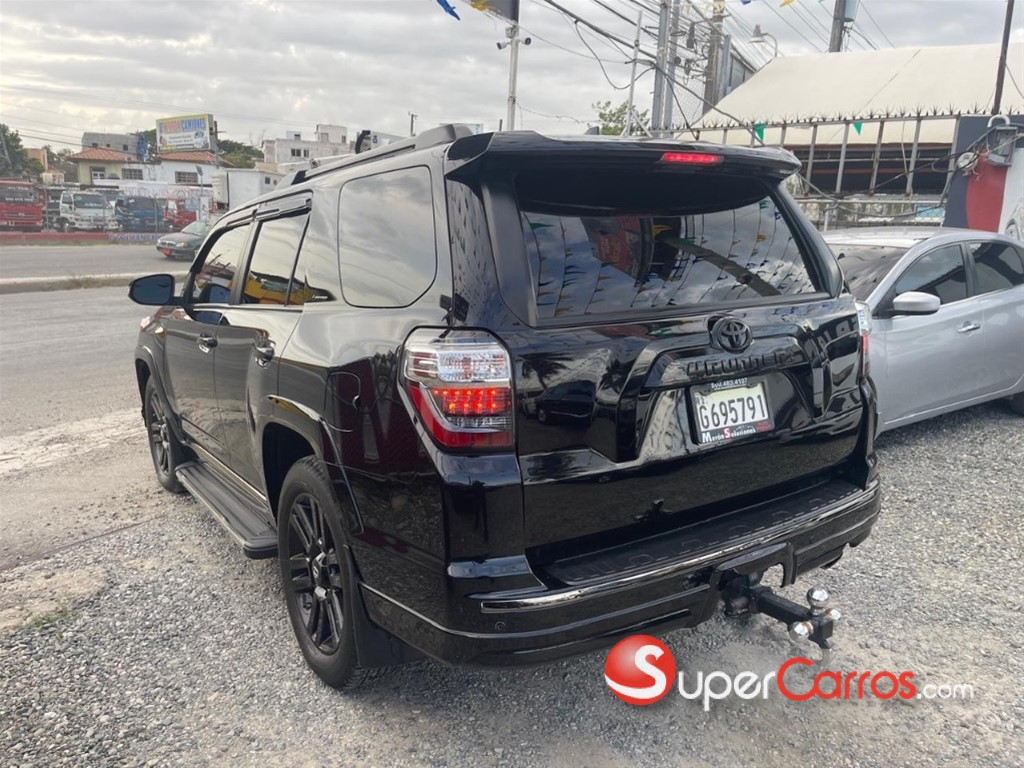 2021 Toyota 4 Runner Limited — foto 3 / 9