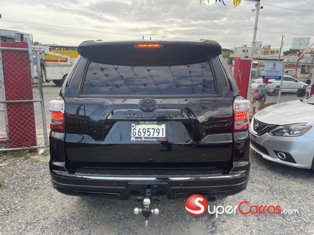 2021 Toyota 4 Runner Limited — foto 6 / 9