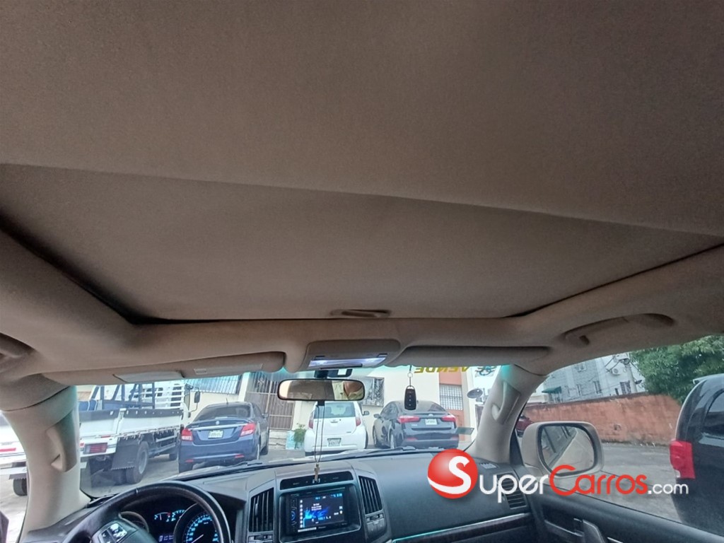 2008 Toyota Land Cruiser VX — foto 8 / 12