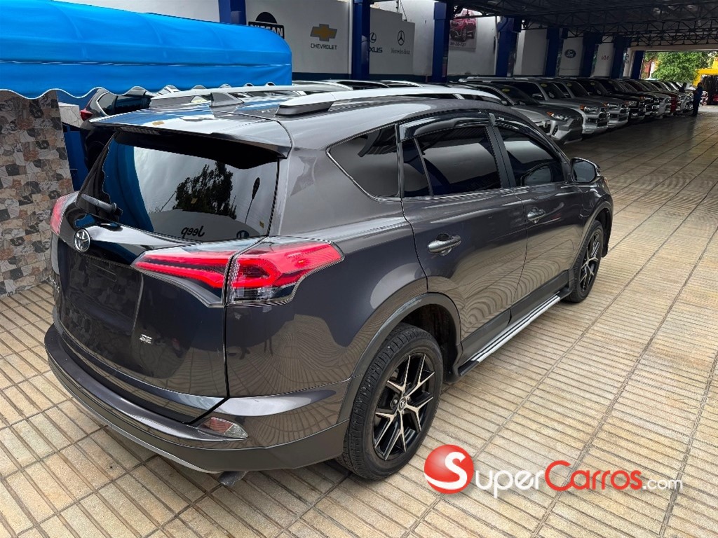 2017 Toyota RAV4 SE — foto 4 / 11