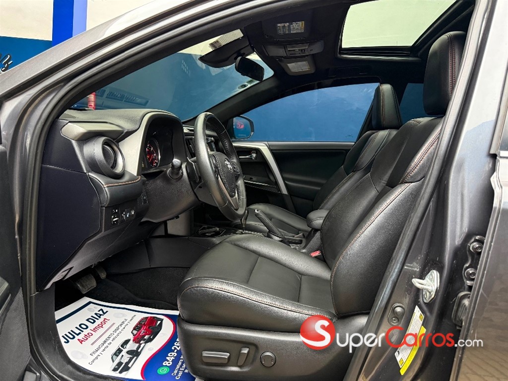 2017 Toyota RAV4 SE — foto 5 / 11