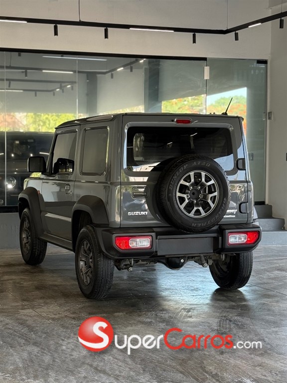 2025 Suzuki Jimny GLX — foto 7 / 10