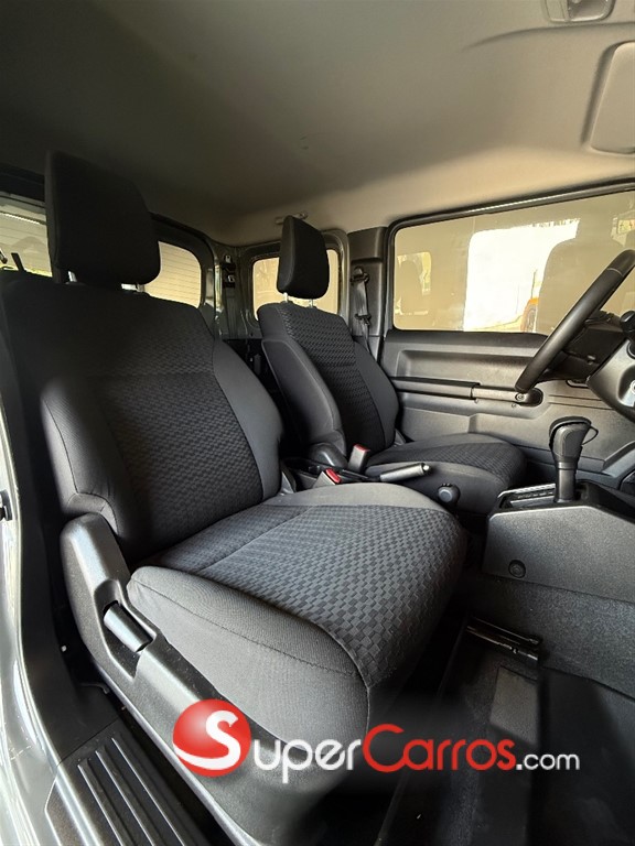 2025 Suzuki Jimny GLX — foto 10 / 10