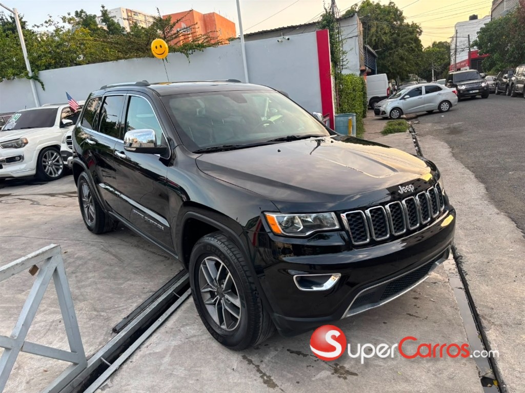 2020 Jeep Grand Cherokee Limited — foto 9 / 12