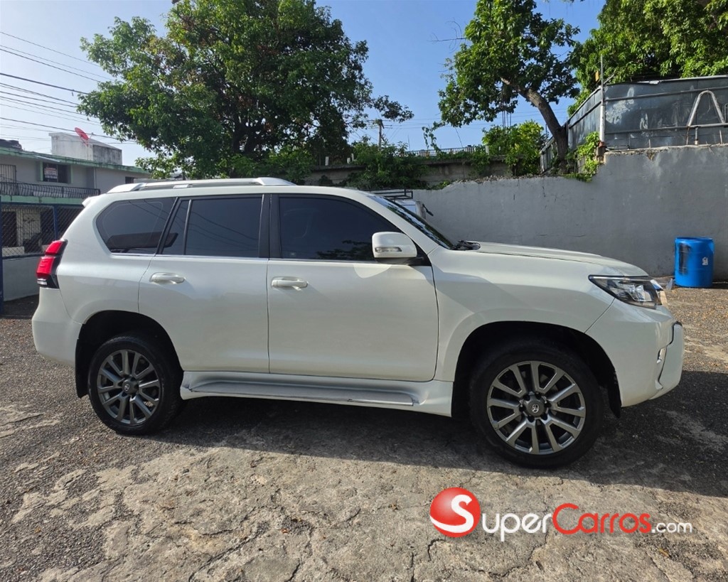 2014 Toyota Land Cruiser Prado TXL — foto 4 / 12