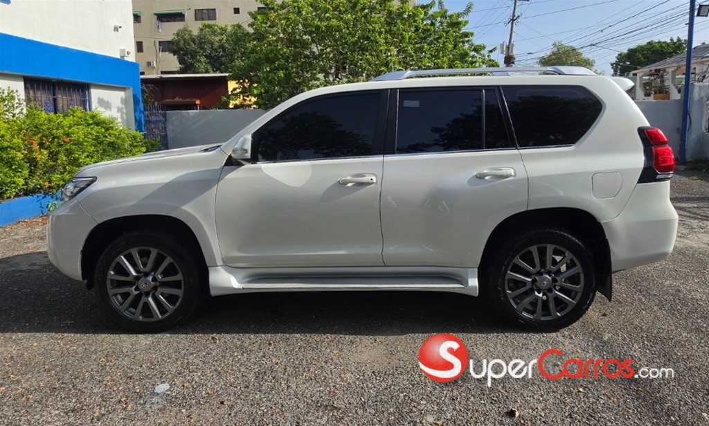 2014 Toyota Land Cruiser Prado TXL — foto 5 / 12