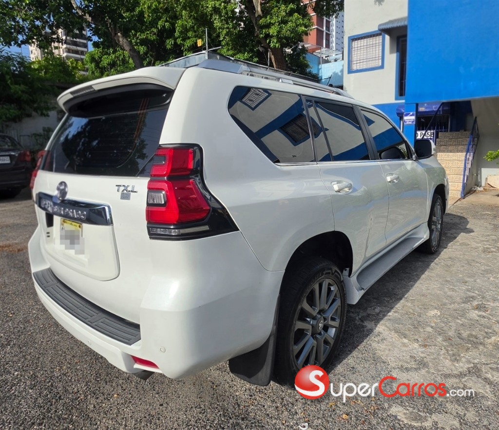 2014 Toyota Land Cruiser Prado TXL — foto 6 / 12