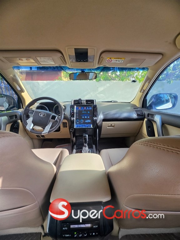 2014 Toyota Land Cruiser Prado TXL — foto 9 / 12
