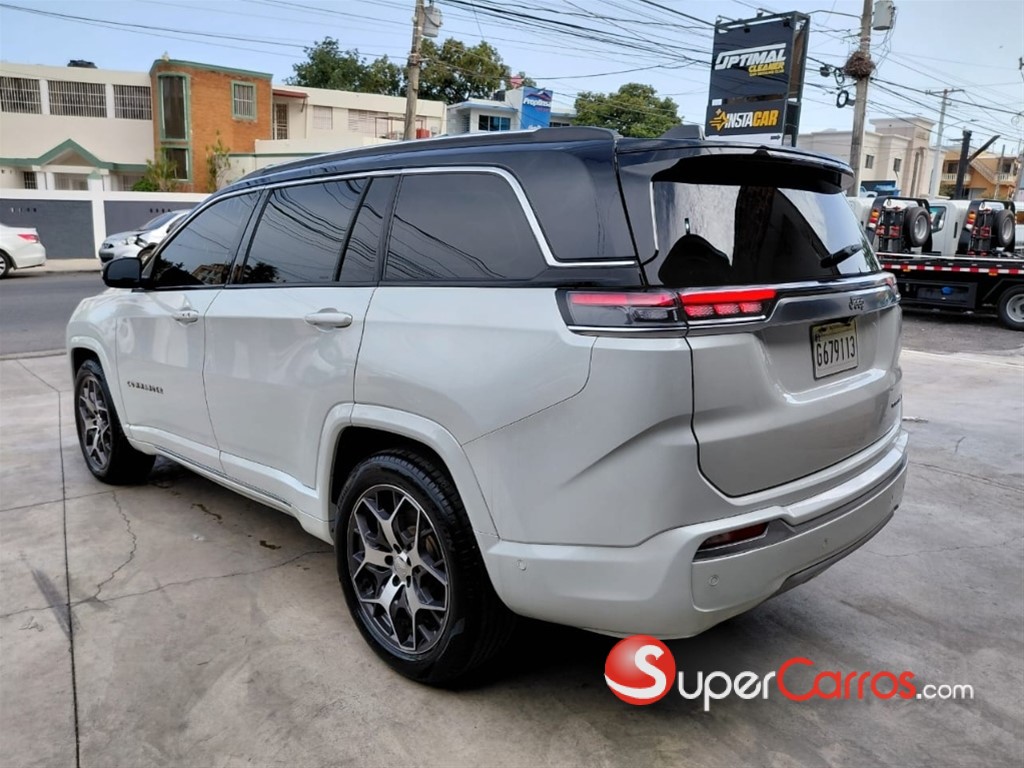 2024 Jeep Commander Overland — foto 6 / 12