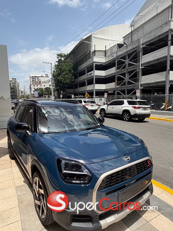 2026 Mini Cooper Countryman S ALL4 — foto 3 / 8