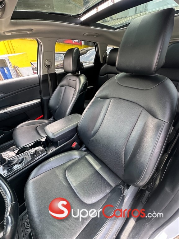 2023 Kia Sportage Luxury — foto 7 / 10