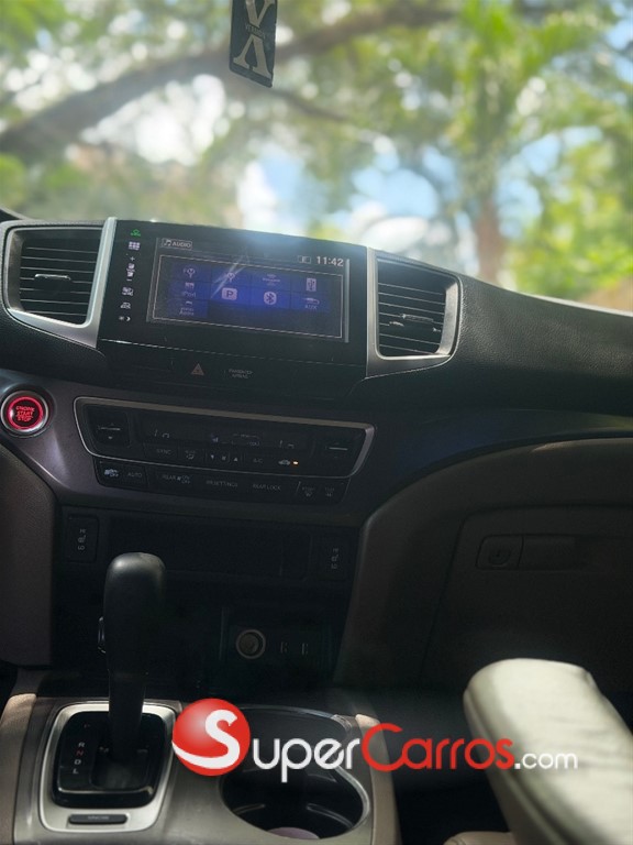 2016 Honda Pilot EXL — foto 3 / 12