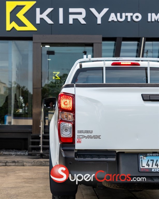 2023 Isuzu DMAX — foto 8 / 12