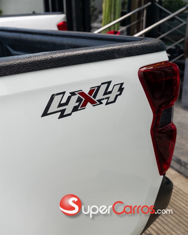2023 Isuzu DMAX — foto 10 / 12