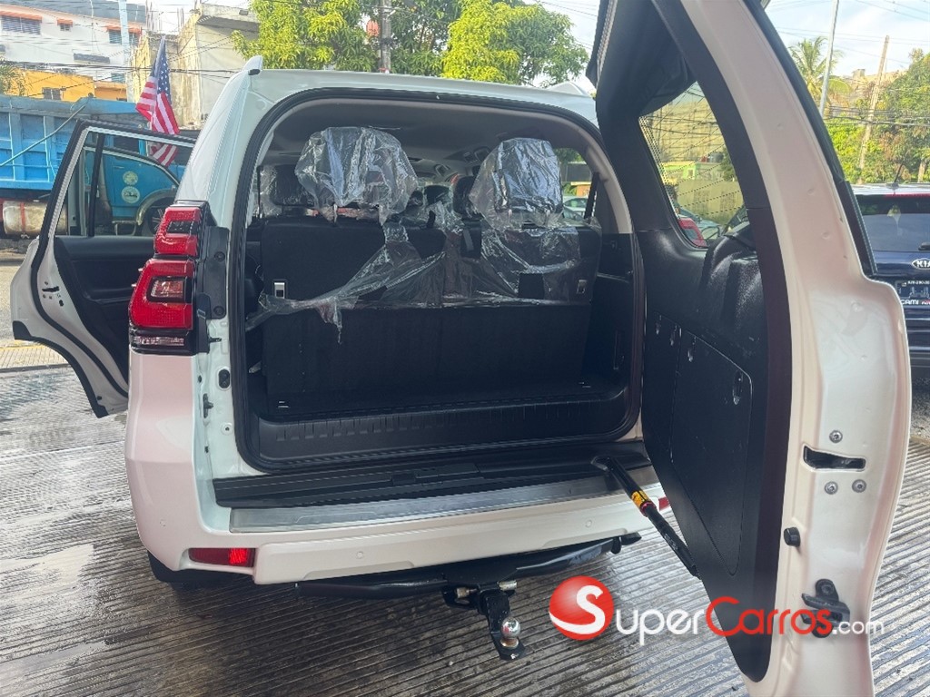 2019 Toyota Land Cruiser Prado VXL — foto 8 / 12