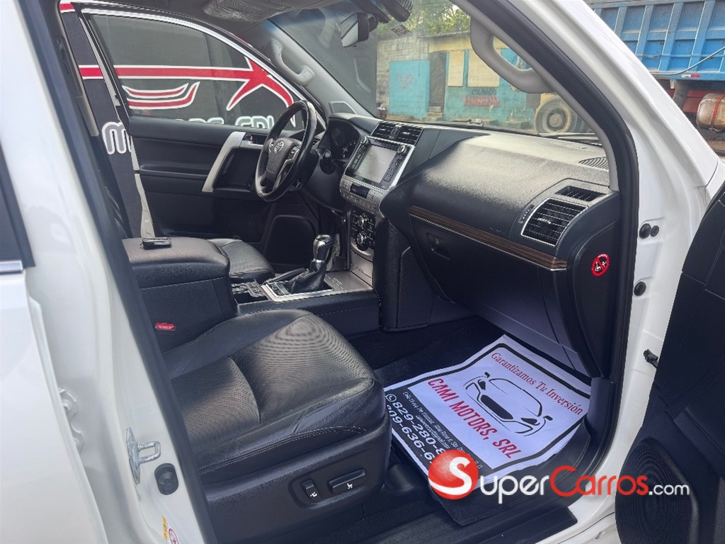 2019 Toyota Land Cruiser Prado VXL — foto 10 / 12