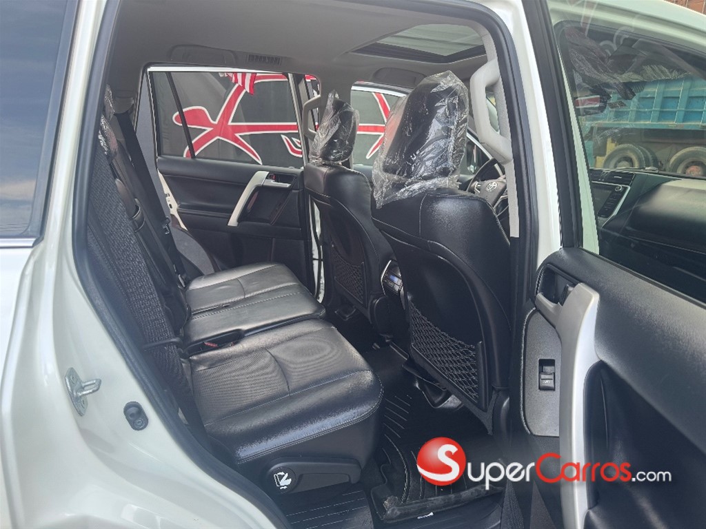 2019 Toyota Land Cruiser Prado VXL — foto 12 / 12